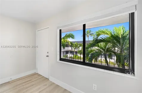 1310 W 29th Street Hialeah FL 33012
