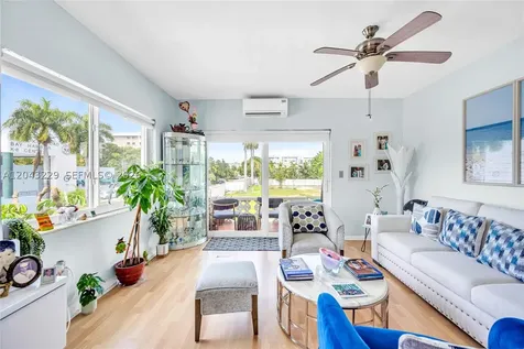 9281 W Bay Harbor Drive Bay Harbor Islands FL 33154