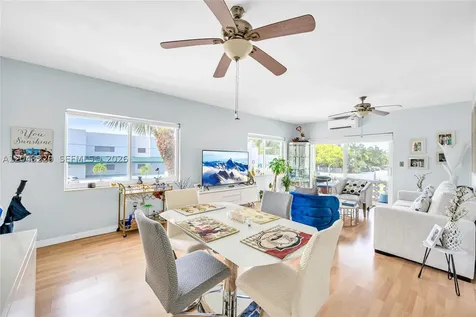 9281 W Bay Harbor Drive Bay Harbor Islands FL 33154