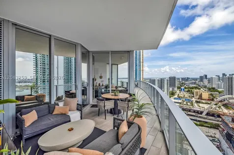 851 NE 1st Avenue Miami FL 33132