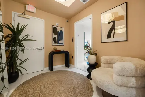 851 NE 1st Avenue Miami FL 33132