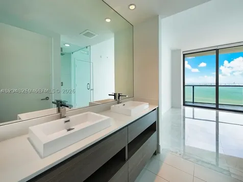 460 NE 28th Street Miami FL 33137