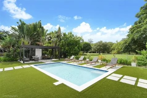 2450 NE 209th Terrace Miami FL 33180