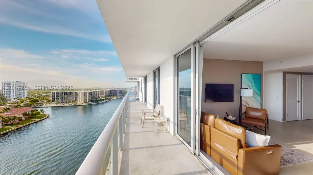 4010 S Ocean Drive Hollywood FL 33019
