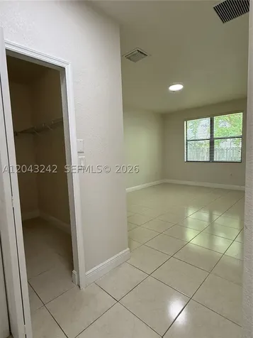9762 NW 8th Terrace Miami FL 33172