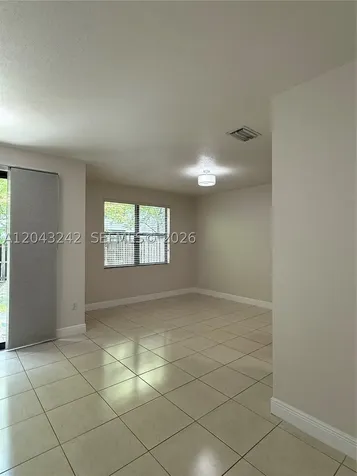 9762 NW 8th Terrace Miami FL 33172