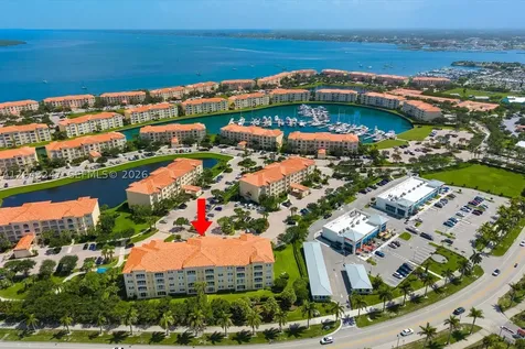 38 E Harbour Isle Drive E Fort Pierce FL 34949