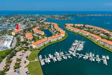 38 E Harbour Isle Drive E Fort Pierce FL 34949