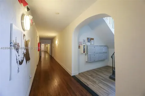 1618 Michigan Avenue Miami Beach FL 33139
