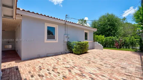 500 SW 51st Court Miami FL 33134