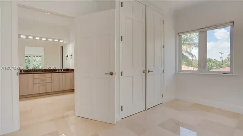 500 SW 51st Court Miami FL 33134