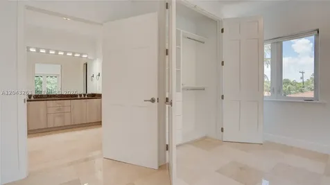 500 SW 51st Court Miami FL 33134