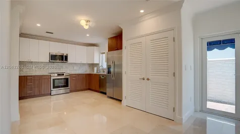 500 SW 51st Court Miami FL 33134