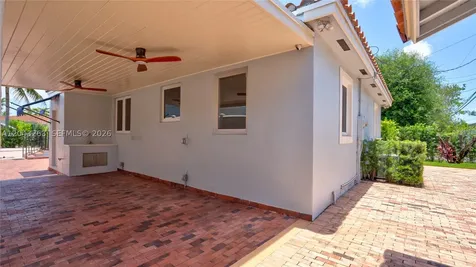 500 SW 51st Court Miami FL 33134