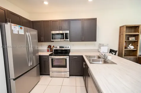 2670 SE 12th Street Homestead FL 33035