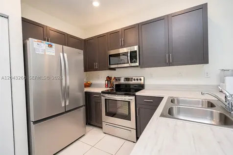 2670 SE 12th Street Homestead FL 33035