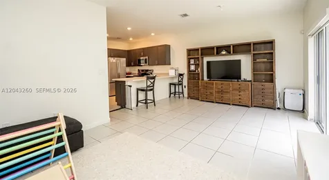 2670 SE 12th Street Homestead FL 33035