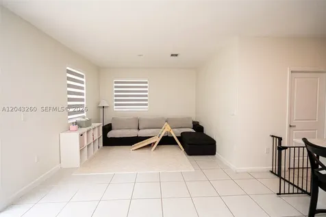 2670 SE 12th Street Homestead FL 33035
