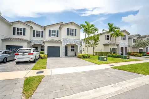 2670 SE 12th Street Homestead FL 33035