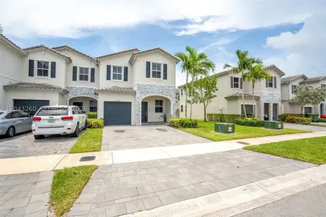 2670 SE 12th Street Homestead FL 33035