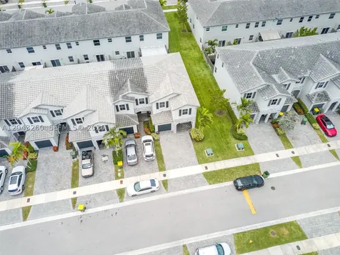 2670 SE 12th Street Homestead FL 33035