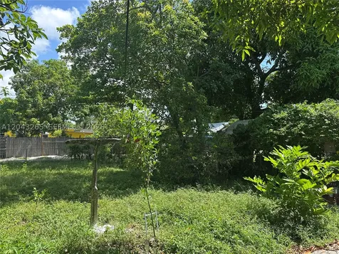 North Miami FL 33168