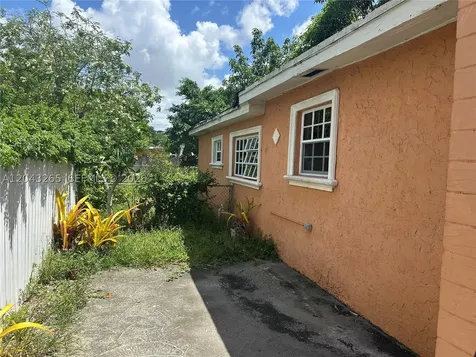 North Miami FL 33168