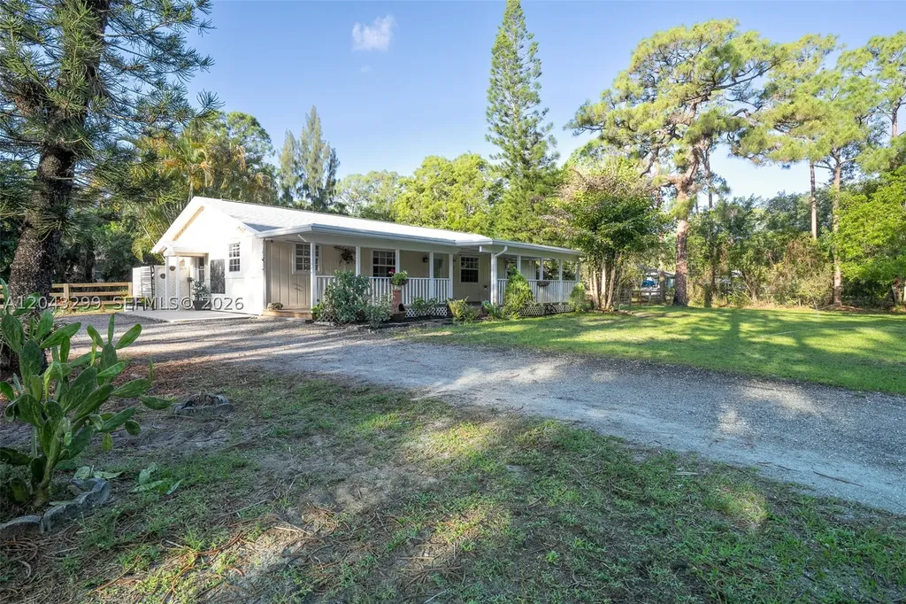 15160 Scotts Place Loxahatchee FL 33470