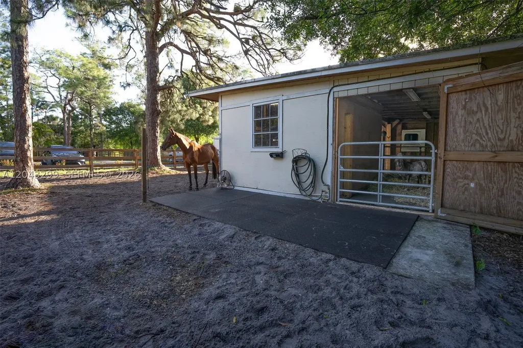 15160 Scotts Place Loxahatchee FL 33470