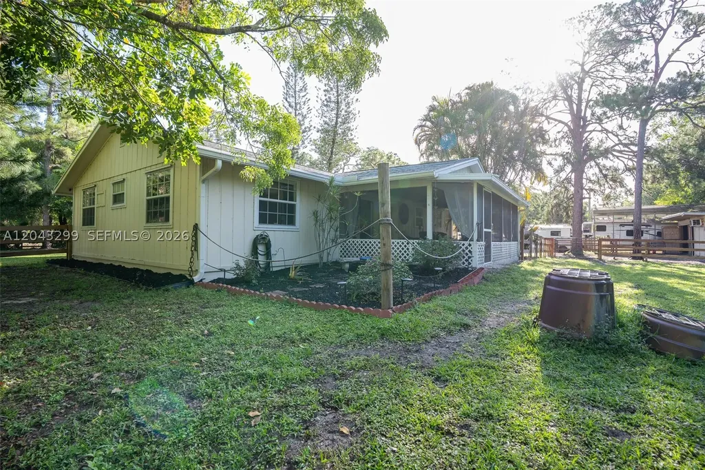 15160 Scotts Place Loxahatchee FL 33470