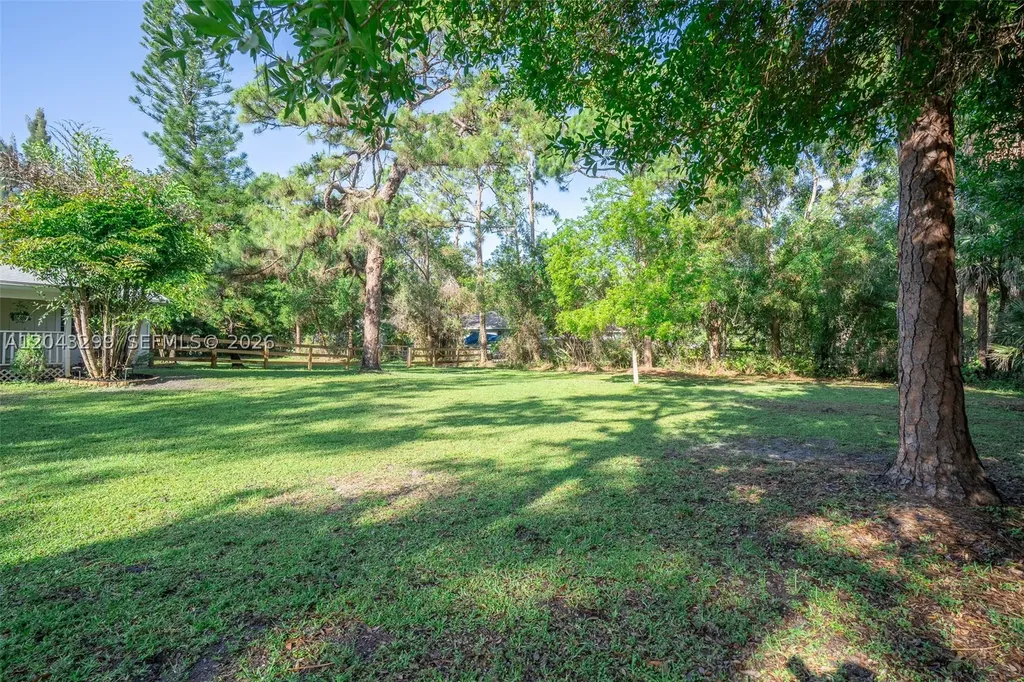 15160 Scotts Place Loxahatchee FL 33470