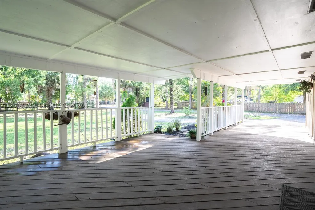 15160 Scotts Place Loxahatchee FL 33470