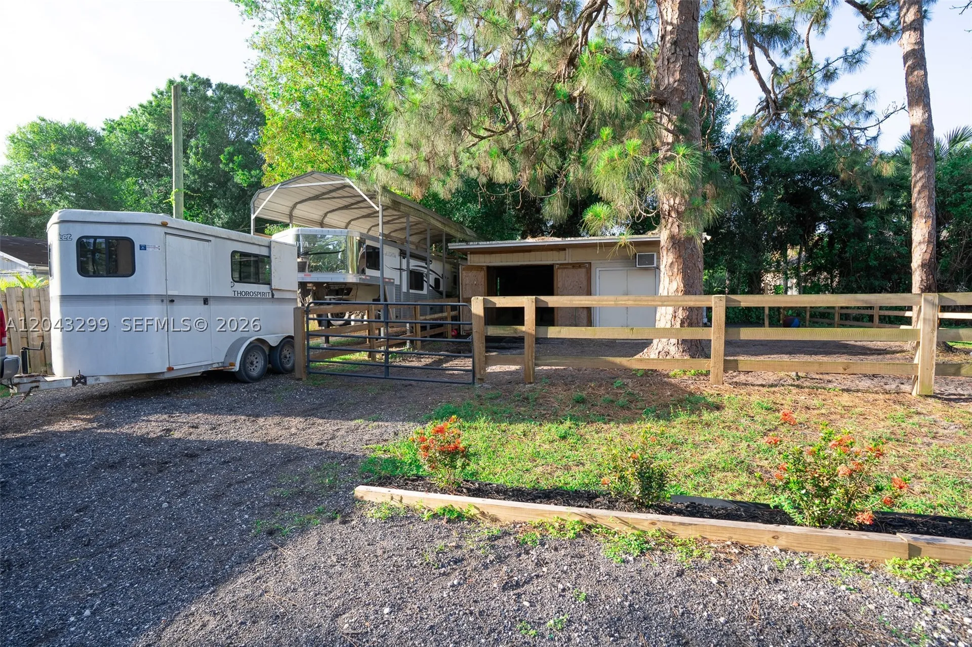 15160 Scotts Place Loxahatchee FL 33470