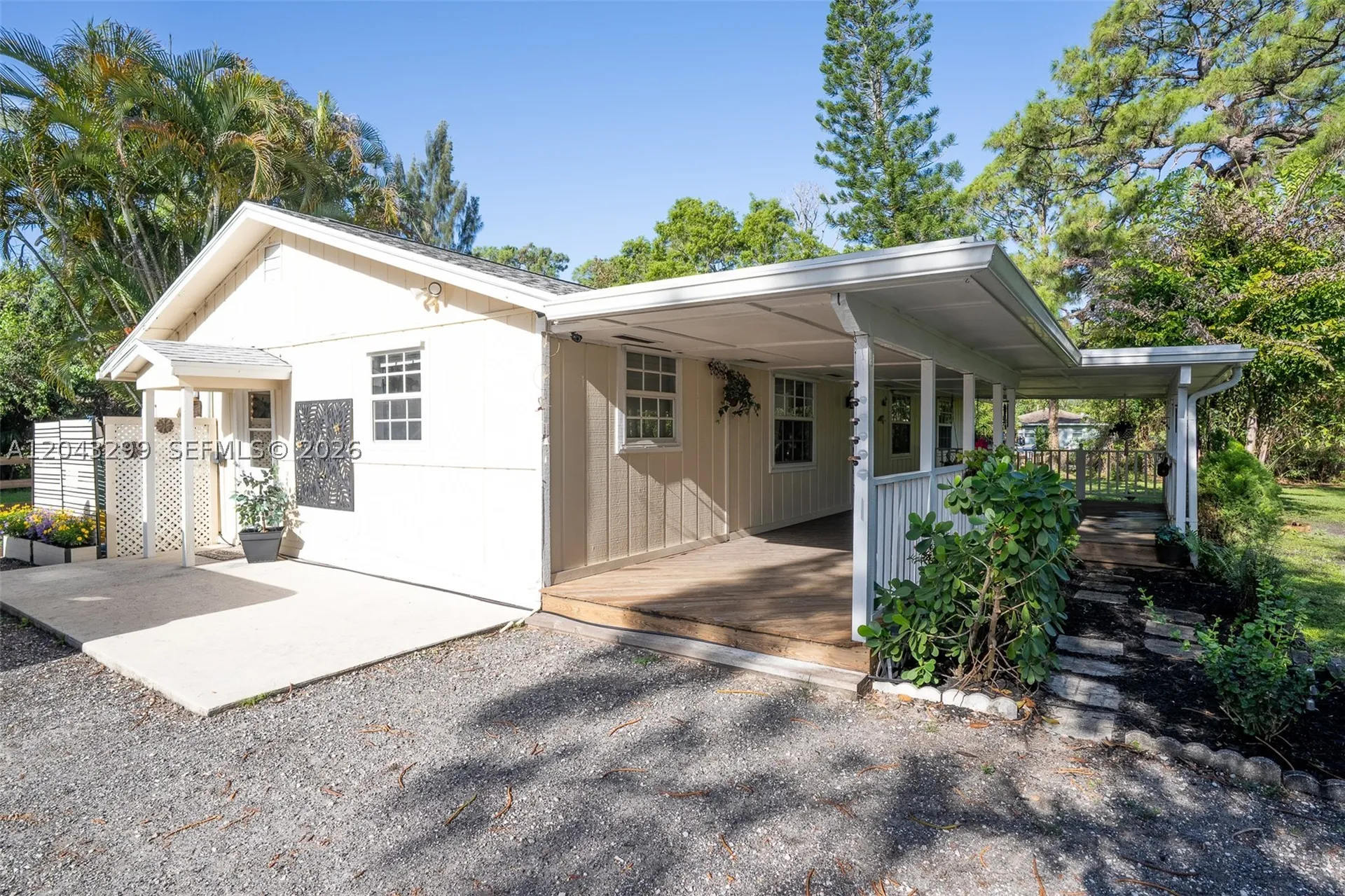 15160 Scotts Place Loxahatchee FL 33470