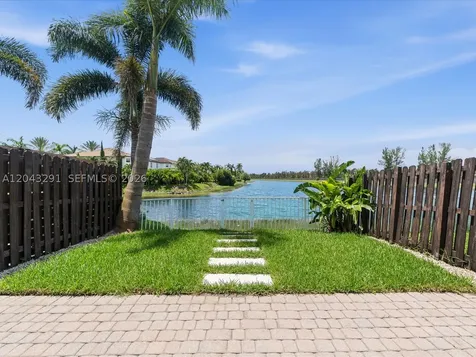 11628 NW 87th Lane Doral FL 33178