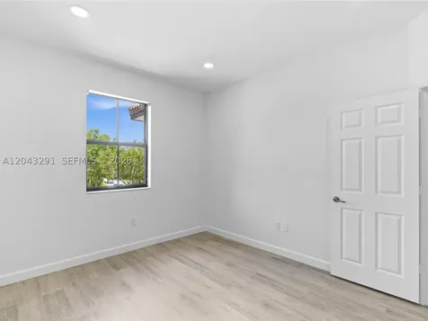 11628 NW 87th Lane Doral FL 33178