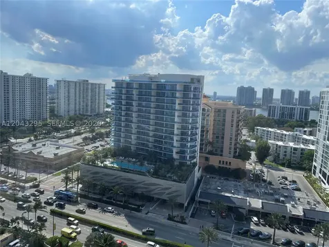 17555 Collins Avenue Sunny Isles Beach FL 33160