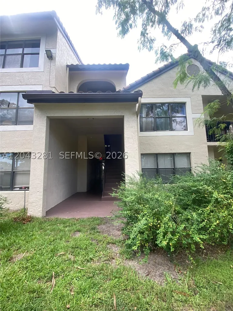 4341 W Mcnab Road Pompano Beach FL 33069