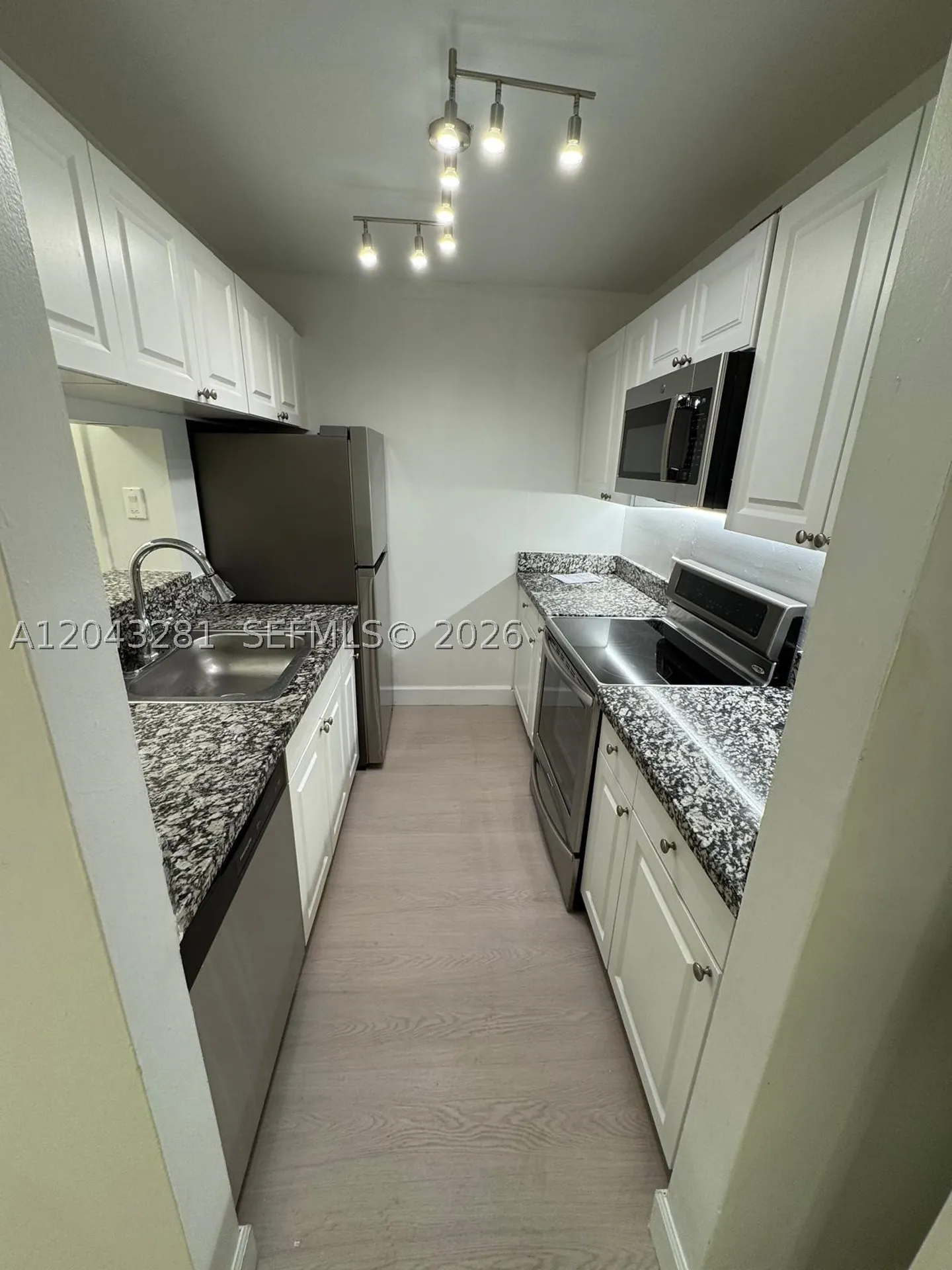 4341 W Mcnab Road Pompano Beach FL 33069