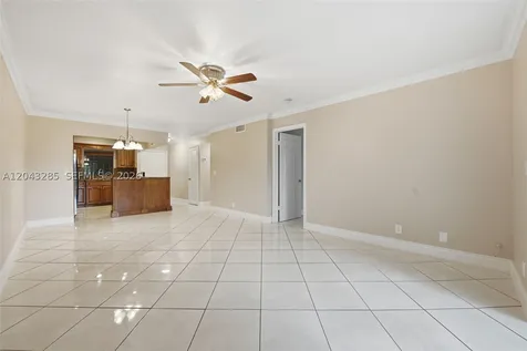 3361 NW 85th Avenue Coral Springs FL 33065
