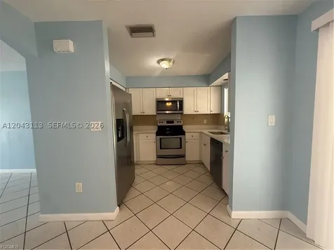 257 Cape Coral Parkway E Cape Coral FL 33904