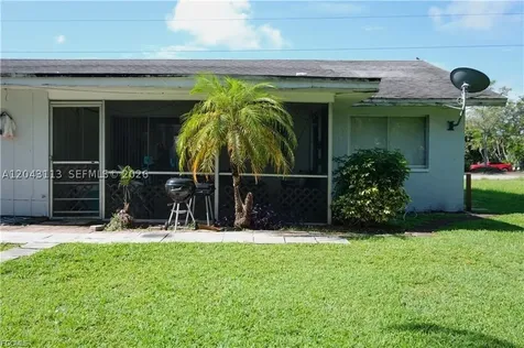 257 Cape Coral Parkway E Cape Coral FL 33904