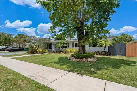8341 SW 14th Street Miami FL 33144