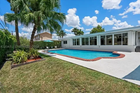 8341 SW 14th Street Miami FL 33144