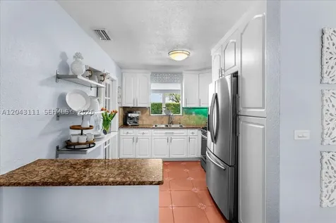 8341 SW 14th Street Miami FL 33144
