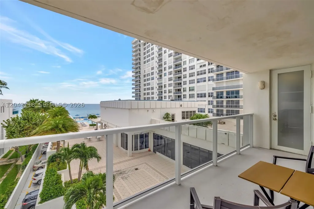 2751 S Ocean Drive Hollywood FL 33019