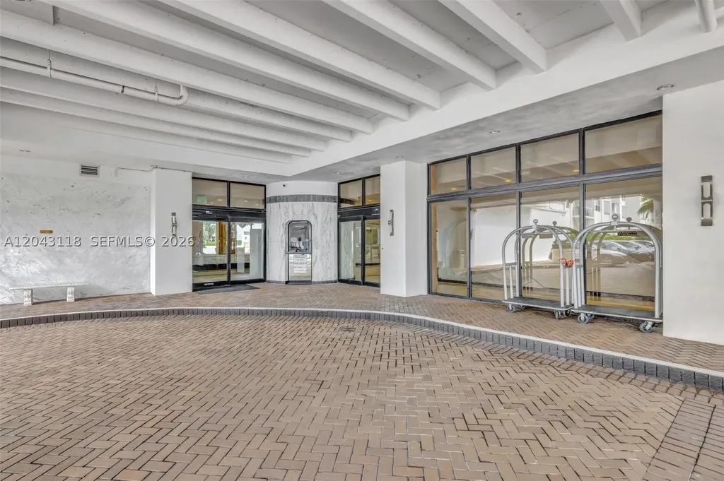 2751 S Ocean Drive Hollywood FL 33019