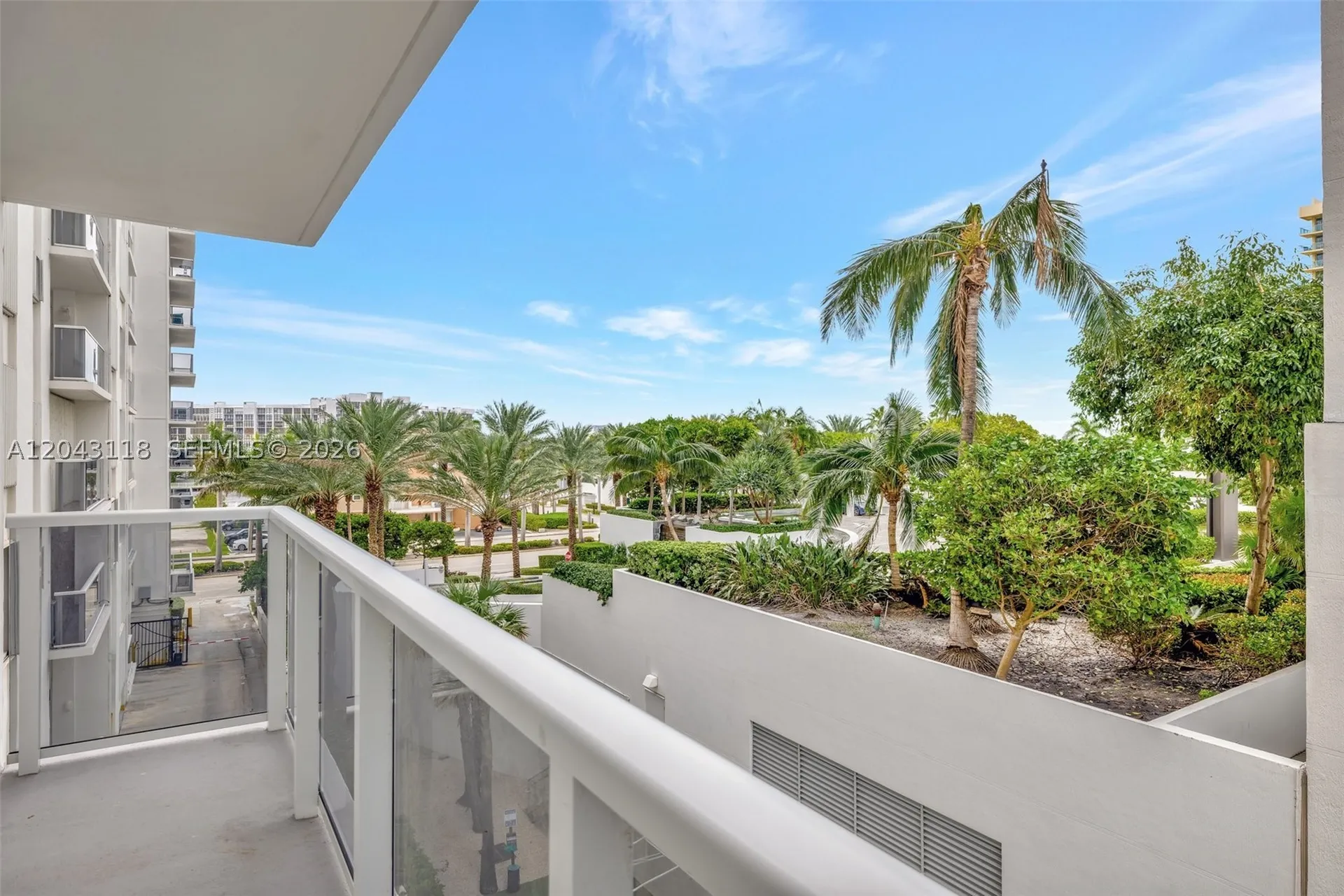 2751 S Ocean Drive Hollywood FL 33019