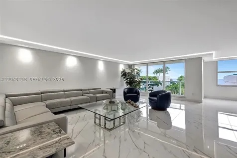 2751 S Ocean Drive Hollywood FL 33019