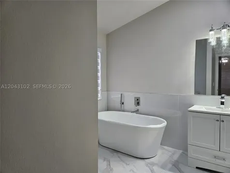 Pembroke Pines FL 33028